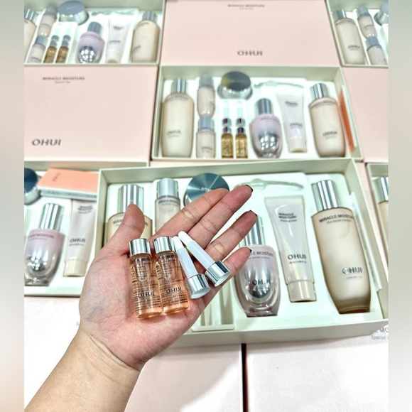 O HUI Miracle Moisture 4 Pcs Special Set 9 Items Smooth Moisturizing K-Beauty - Picture 5 of 10